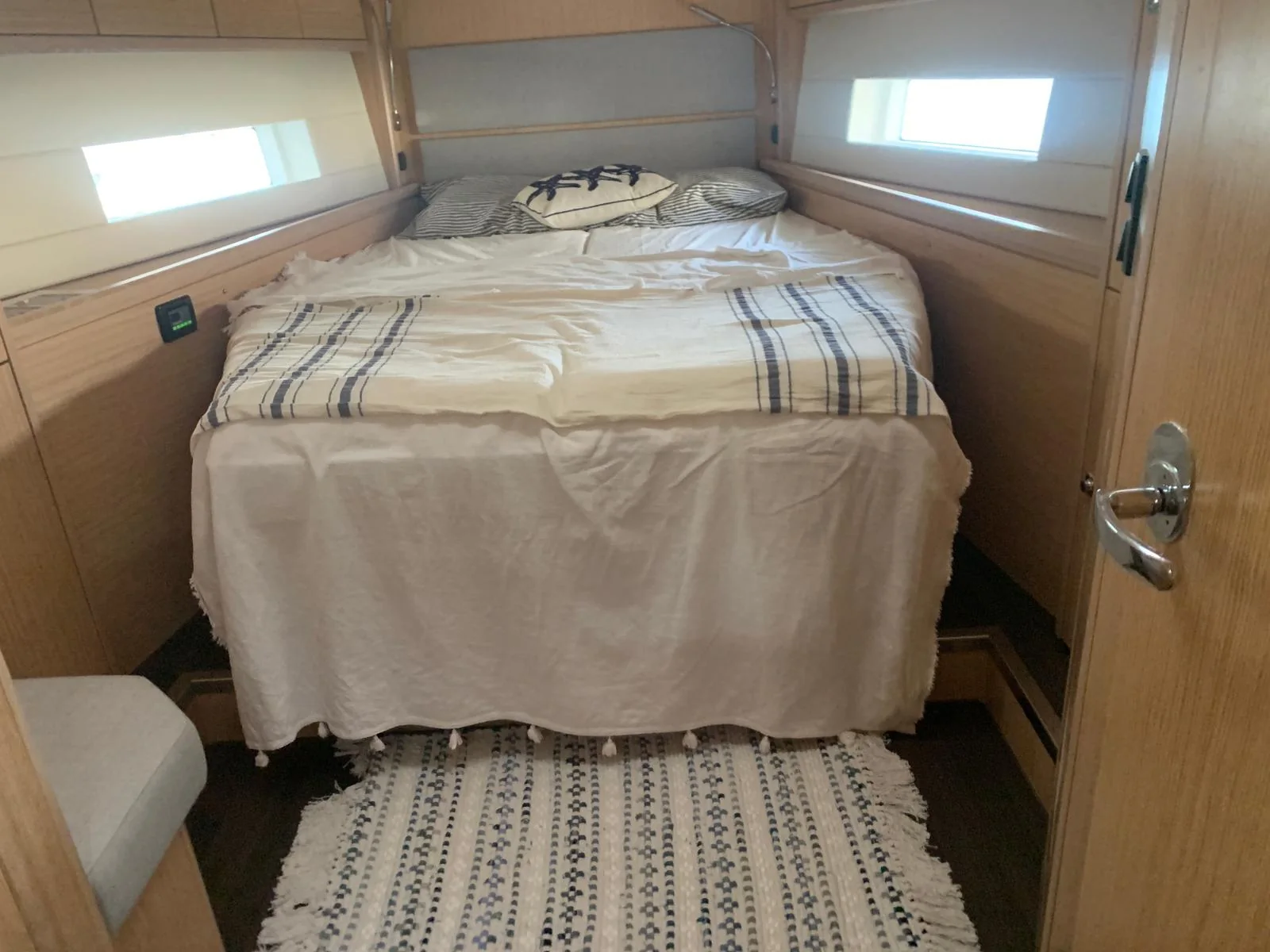 Cabin aboard Manhattan